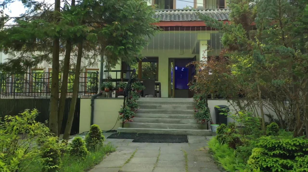 Dukat Hotel Horyniec Buitenkant foto
